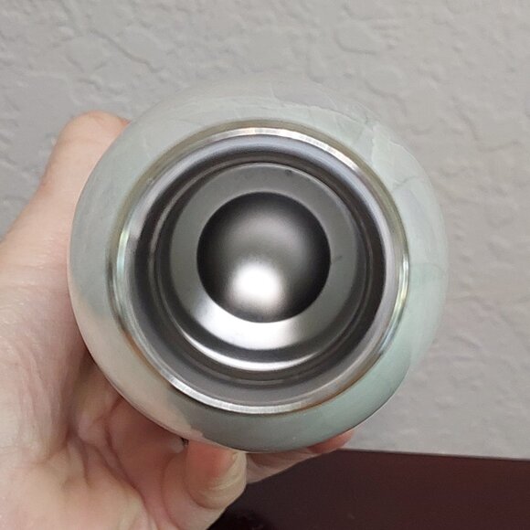 MANNA White Vogue 17 oz Stainless Steel Water Bottle - Picture 5 of 12